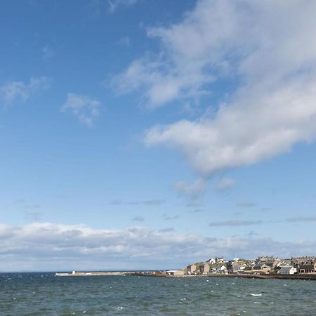 The Beach Hut, Burghead Villa Buitenkant foto