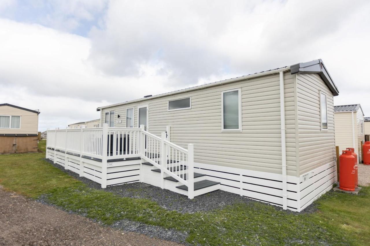 The Beach Hut, Burghead Villa Buitenkant foto